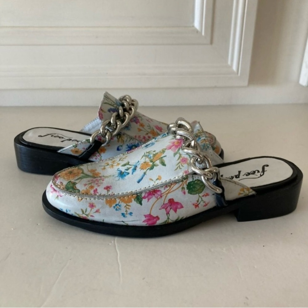 NWOT Free People Vida Slip On Blue Floral Garden Mules - Picture 1 of 9